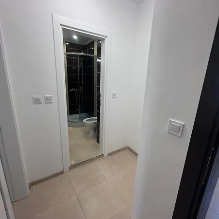 Tanita דירה רבדה