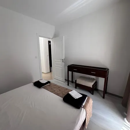 דירה Tanita רבדה